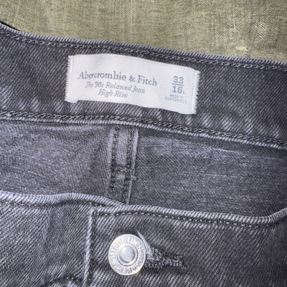 Abercrombie 90s Relaxed high Rise Split hem - Picture 2 of 3